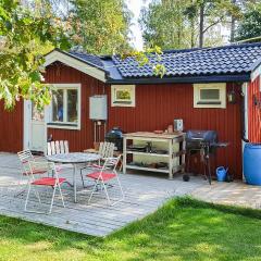 Amazing Home In Årsta Havsbad With Kitchen