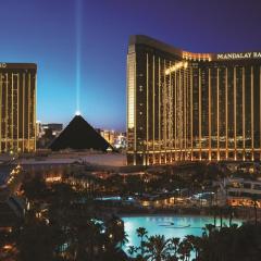 Mandalay Bay Resort and Casino by Suiteness