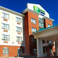 Holiday Inn Express Hotel & Suites Edson, an IHG Hotel