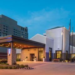 Holiday Inn Express & Suites Springfield, an IHG Hotel