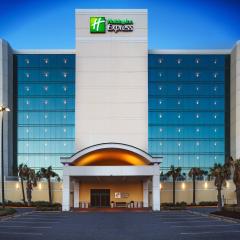 Holiday Inn Express Hotel & Suites Virginia Beach Oceanfront, an IHG Hotel