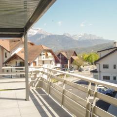 Le Saint-Jore - 2 bedroom apartment balcony & parking