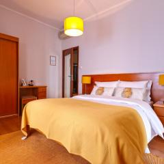 Dolce Vianna - City Centre Rooms