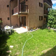 Briançon, Appartement avec jardin et terrasse.