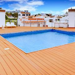 Rooftop Pool Two Bedroom Apartment in Alvor