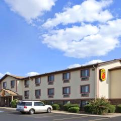 Super 8 by Wyndham Russellville