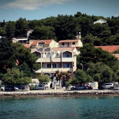 Apartmenthaus Kosirina-Tisno