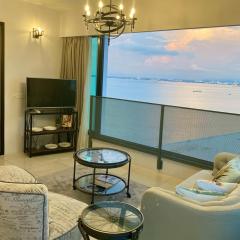 SUNRISE Gurney Seaview Luxury Duplex