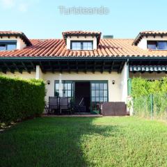 Chalet Adosado Proa - Parking y jardín con impresionantes vistas a la Ría de San Vicente de la Barquera