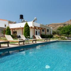 Agarathos Traditional Rooms with Pool