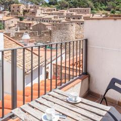 Nice Apartment In Tossa De Mar, Girona With Wifi