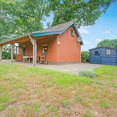 Holiday cottage in Schijf with a fenced garden