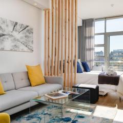 Backup-Powered Trendy NY City Apartment at Table Mountain