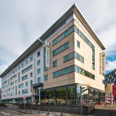 Holiday Inn Express Leeds City Centre - Armouries, an IHG Hotel