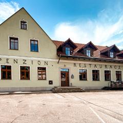 Penzion a restaurace U ŘEKY