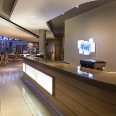 Holiday Inn Express Sandton-Woodmead, an IHG Hotel