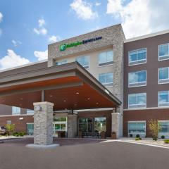 Holiday Inn Express & Suites - Grand Rapids Airport - South, an IHG Hotel