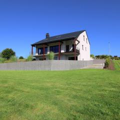 Classy Holiday Home in Martilly with bubble bath