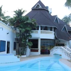 Room in Guest room - A wonderful Beach property in Diani Beach Kenyaa dream holiday place