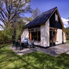 Cozy holiday home with a bubble bath, near Zwolle