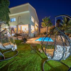 VIlla Lux Gallery, Ideal Familias o Grupos con Piscina & Aircon