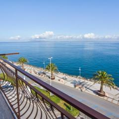 Apartment with balcony in Porto Santo Stefano 89 m² sea view