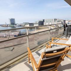 Sea-view Apartment in Den Haag near Beach