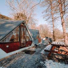 Chalet Boréal avec bain à bulles - In the Woods