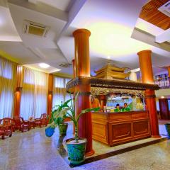 Shwe Ingyinn Hotel Mandalay