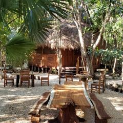 Aldea Maya-Ha Cabañas con cenotes