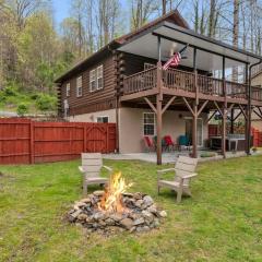 Soco Serene Cabin in the Heart of Maggie Valley