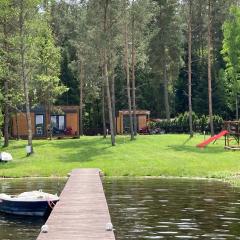 Makosieje Resort-komfortowy domek 15m od jeziora,widok na jezioro,ogrzewanie,wi-fi