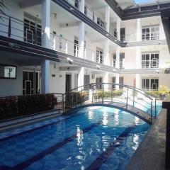 Confort Plaza Hotel