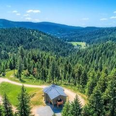 Coeur dAlene Home on 40 Acres Decks and Gazebo!