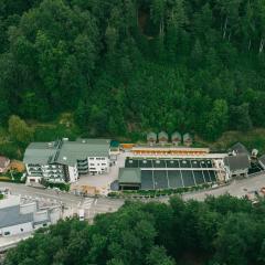 Lostrita - Pastravarie, Hotel & SPA