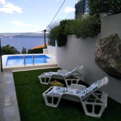 Private Pool and Sea View Apartment