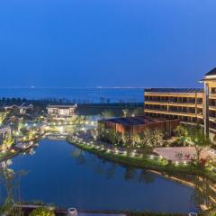 HUALUXE Suzhou Bay Hot Spring Resort, an IHG Hotel