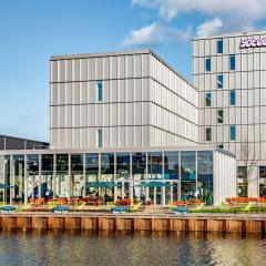 YOTEL Amsterdam