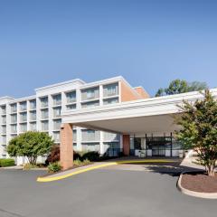 ホリデイ イン ユニバーシティ エリア シャーロッツヴィル（Holiday Inn University Area Charlottesville, an IHG Hotel）