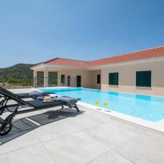 LUXUS-VILLA mit 4 Schlafzimmern und POOL in der Nähe von Dubrovnik Kroatien und Bosnien