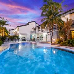 Noosa Boutique Apartments & Elkhorn Villas