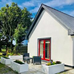 Red Deer Cosy Apartment in Letterfrack Connemara