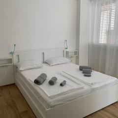 Studio Apartment Zara