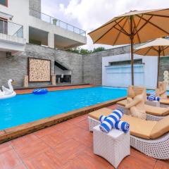 Arihant Villa by StayVista - 5BHK Luxurious Villa with Pvt Pool