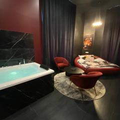 Legend Majestic Superbe Love Room - Jacuzzi - Champagne - Romantisme - parking privé GRATUIT