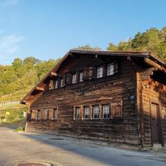 Berg - Hütte beim H O T E L Bahnhof Ausserberg