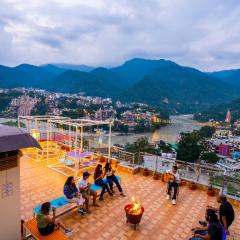 goSTOPS Rishikesh, Lakshman Jhula