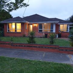 Homestay near Dandenong Plaza