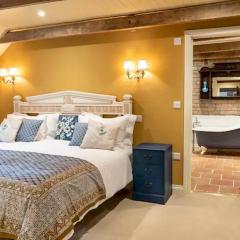 Pass The Keys Goose Feather Barn, Wedmore luxury cottage for two