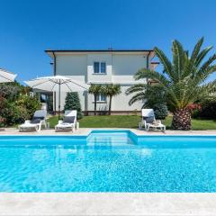 Awesome Home In Pula With Outdoor Swimming Pool